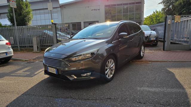 FORD Focus Grigio scuro metallizzato