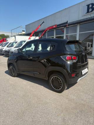 MAHINDRA KUV100