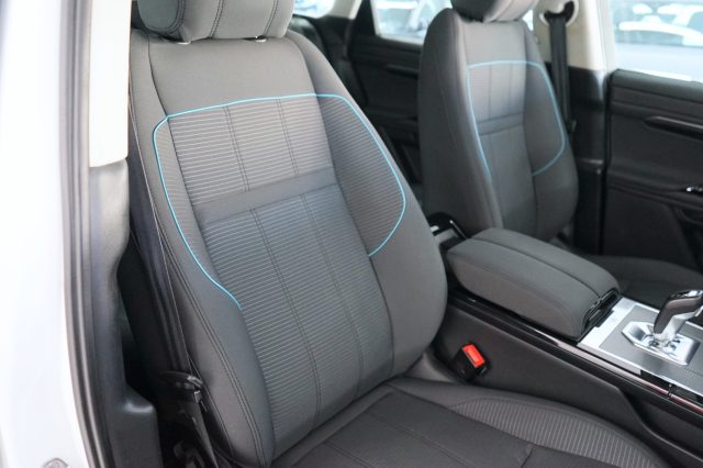 LAND ROVER Range Rover Evoque 40