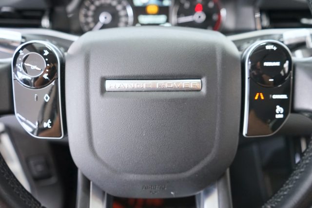 LAND ROVER Range Rover Evoque 50