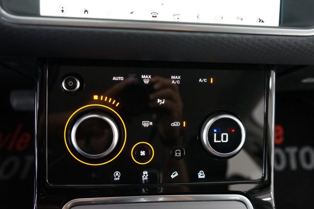 LAND ROVER Range Rover Evoque 54