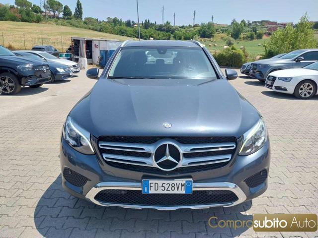 MERCEDES-BENZ GLC 220 Grigio scuro pastello