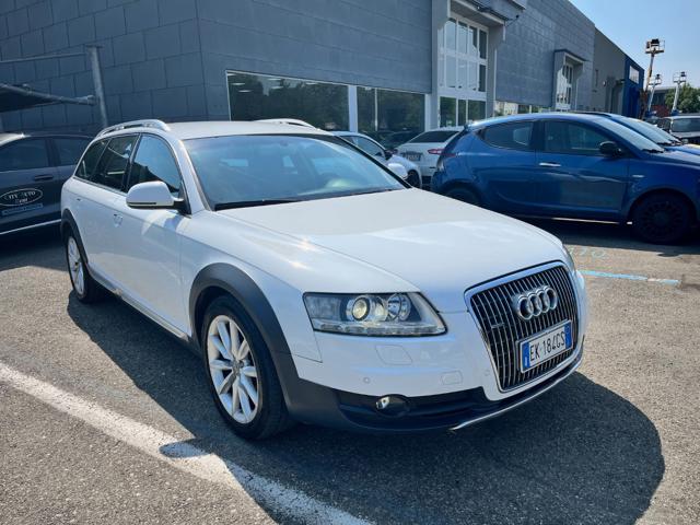 AUDI A6 allroad Bianco pastello