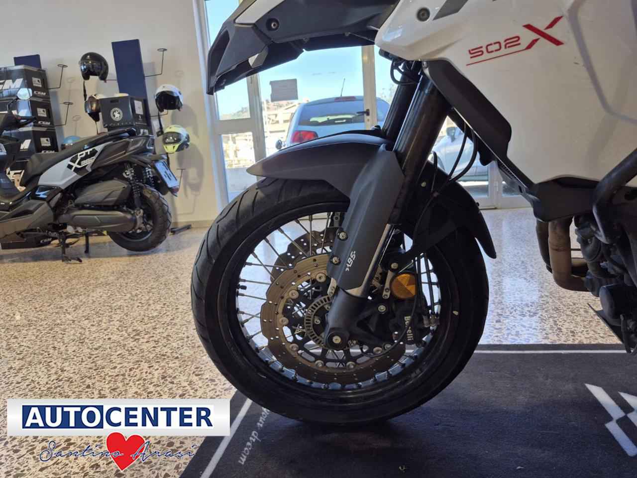 BENELLI TRK 502 X - 10