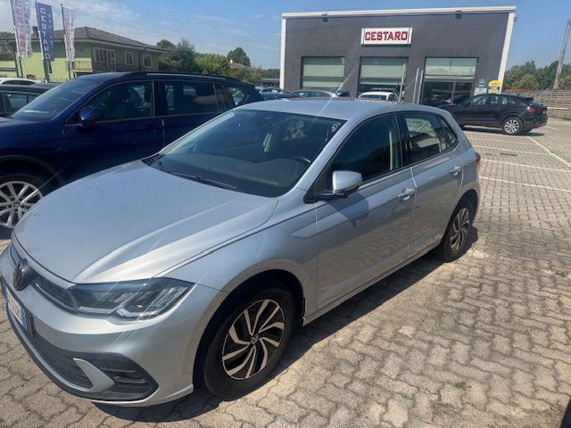 VOLKSWAGEN Polo Argento perlato