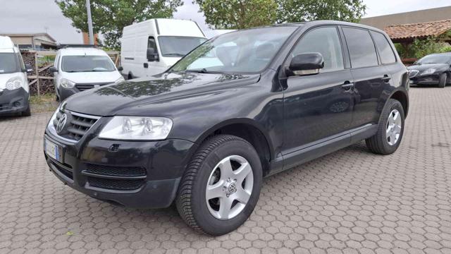 VOLKSWAGEN Touareg Nero metallizzato