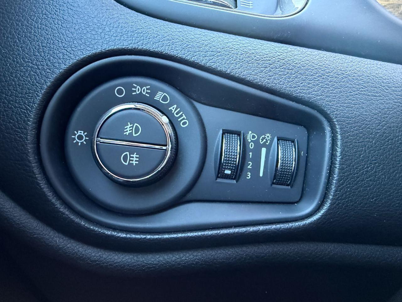 JEEP Renegade 1.6 MJT 130 CV LIMITED NAVI+CARPLAY+SENS.PARK+17B - 14