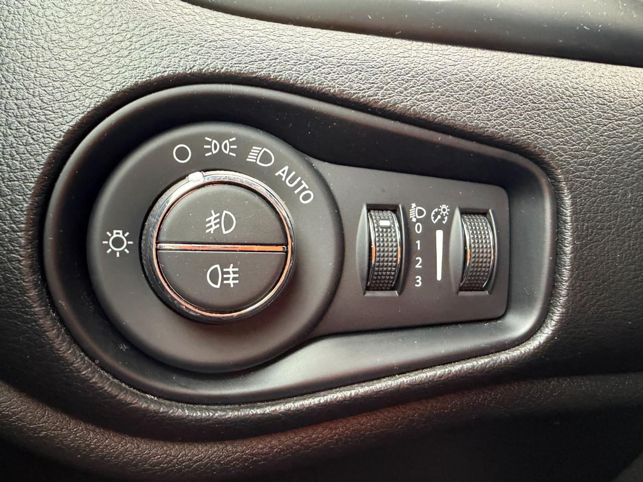 JEEP Renegade 1.6 MJT 130 CV LIMITED NAVI+CARPLAY+SENS.PARK+17B - 21