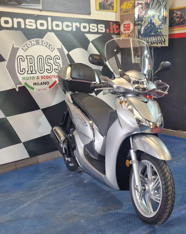 HONDA SH 300 i Grigio metallizzato