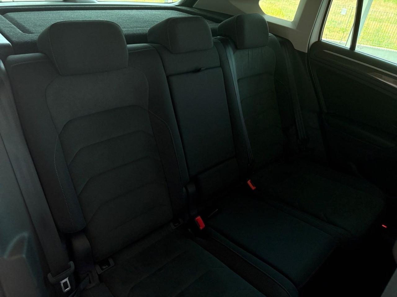 VOLKSWAGEN Tiguan 2.0 TDI SCR DSG Advanced BMT - 11