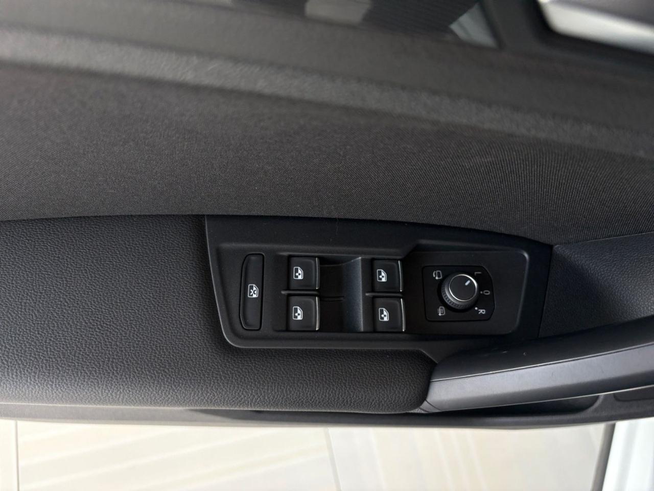 VOLKSWAGEN Tiguan 2.0 TDI SCR DSG Advanced BMT - 13