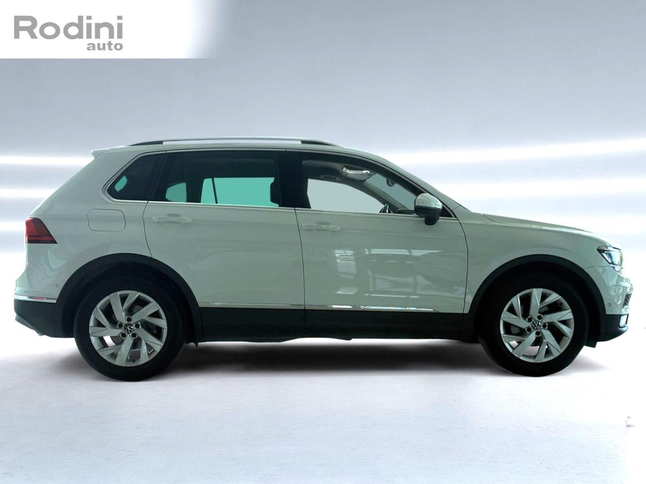 VOLKSWAGEN Tiguan 2.0 TDI SCR DSG Advanced BMT - 3