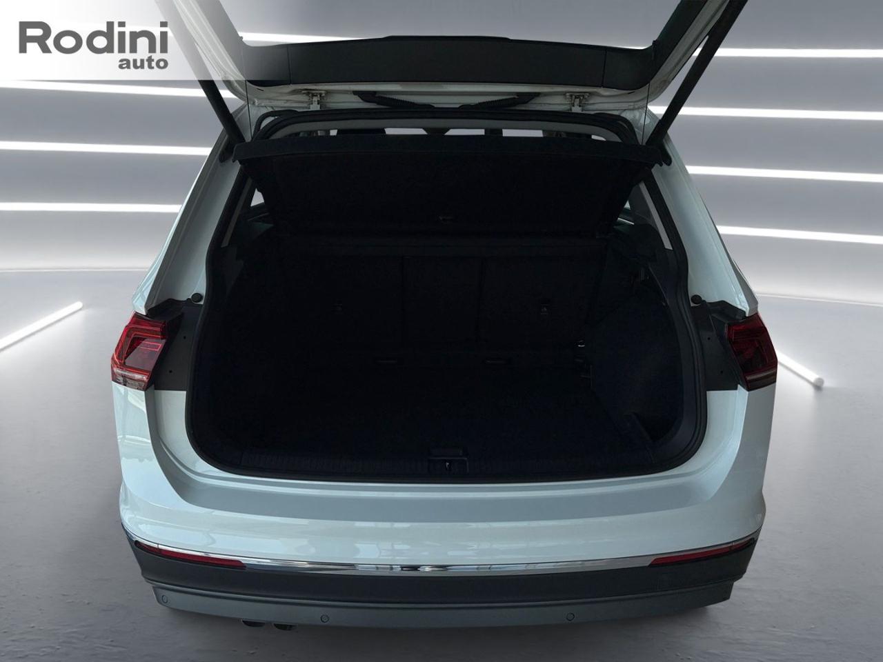 VOLKSWAGEN Tiguan 2.0 TDI SCR DSG Advanced BMT - 15