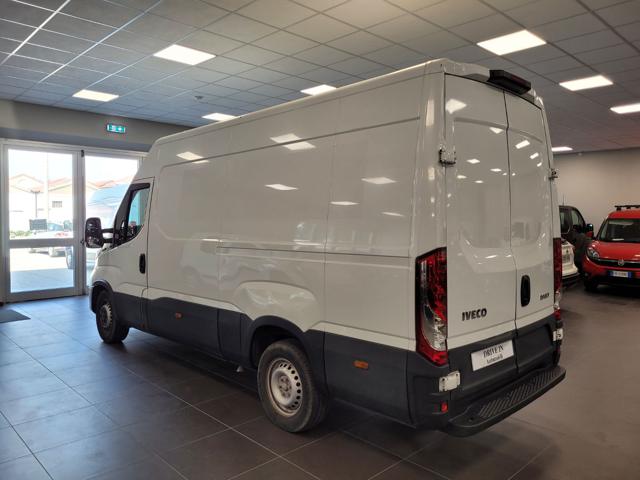 IVECO  Bianco pastello