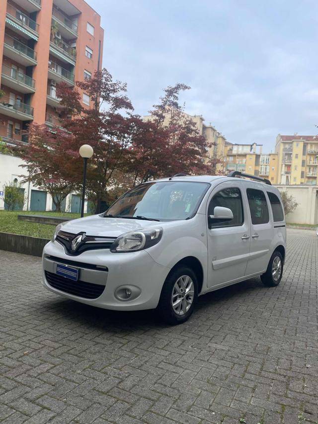 RENAULT Kangoo Bianco pastello