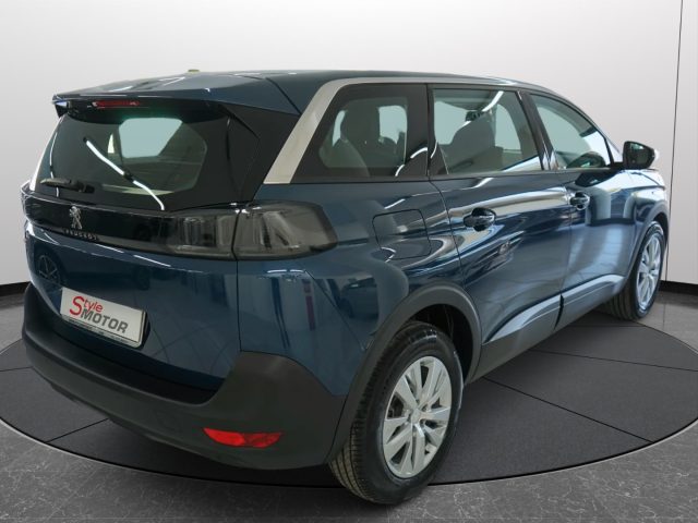 PEUGEOT 5008 20