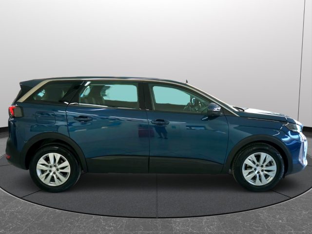 PEUGEOT 5008 21