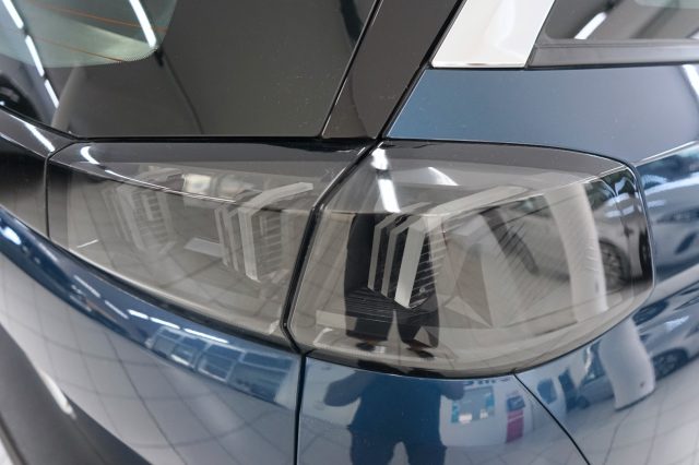 PEUGEOT 5008 28