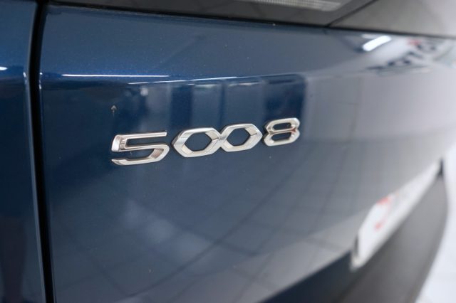PEUGEOT 5008 29