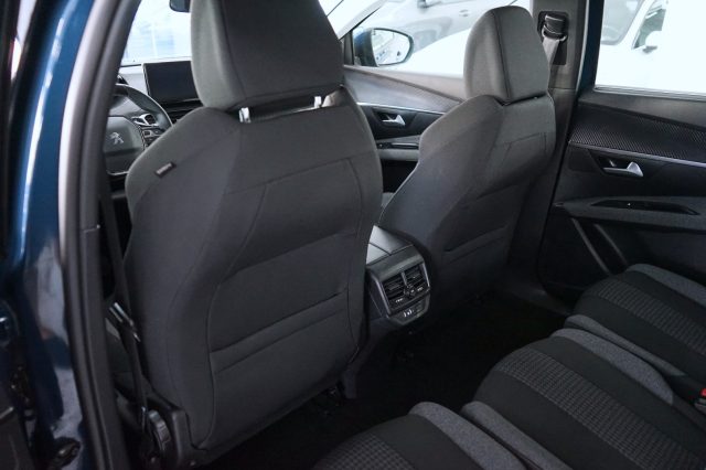 PEUGEOT 5008 33