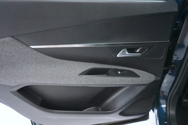 PEUGEOT 5008 34