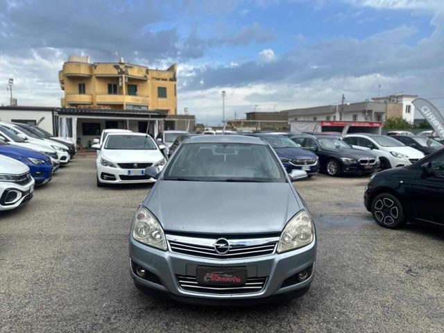 OPEL Astra Grigio perlato