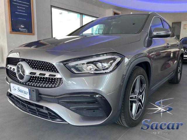 MERCEDES-BENZ GLA 200 Grigio scuro metallizzato