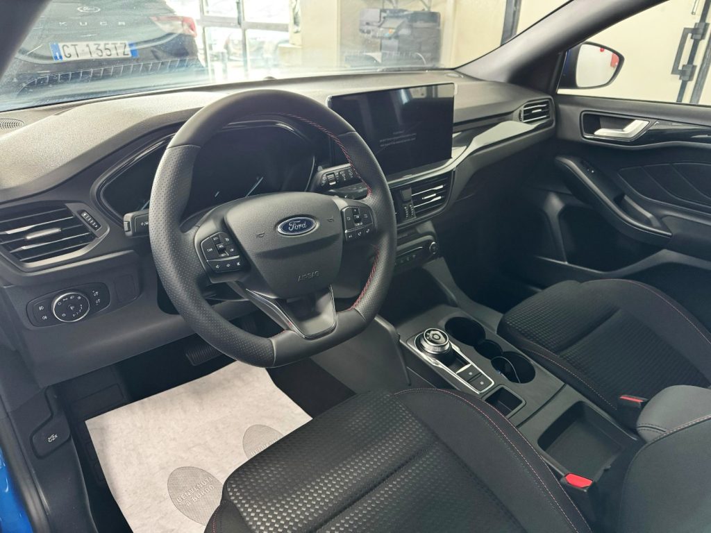 FORD Focus 1.5 EcoBlue 115 CV automatico 5p. ST-Line - 9