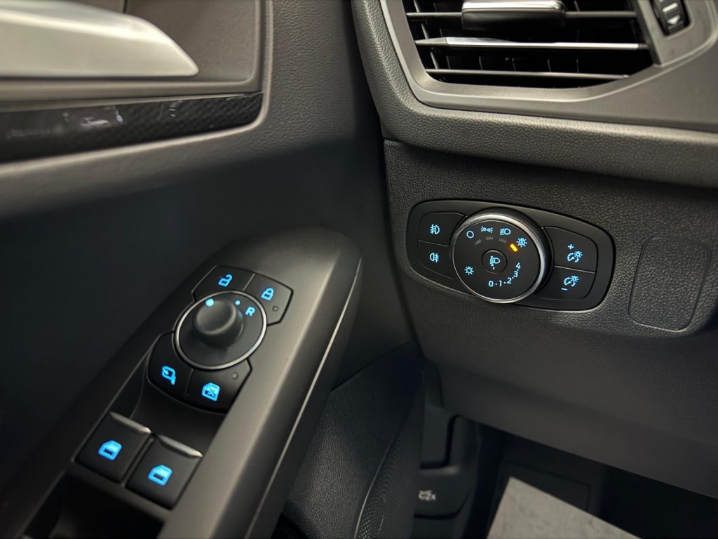 FORD Focus 1.5 EcoBlue 115 CV automatico 5p. ST-Line - 14