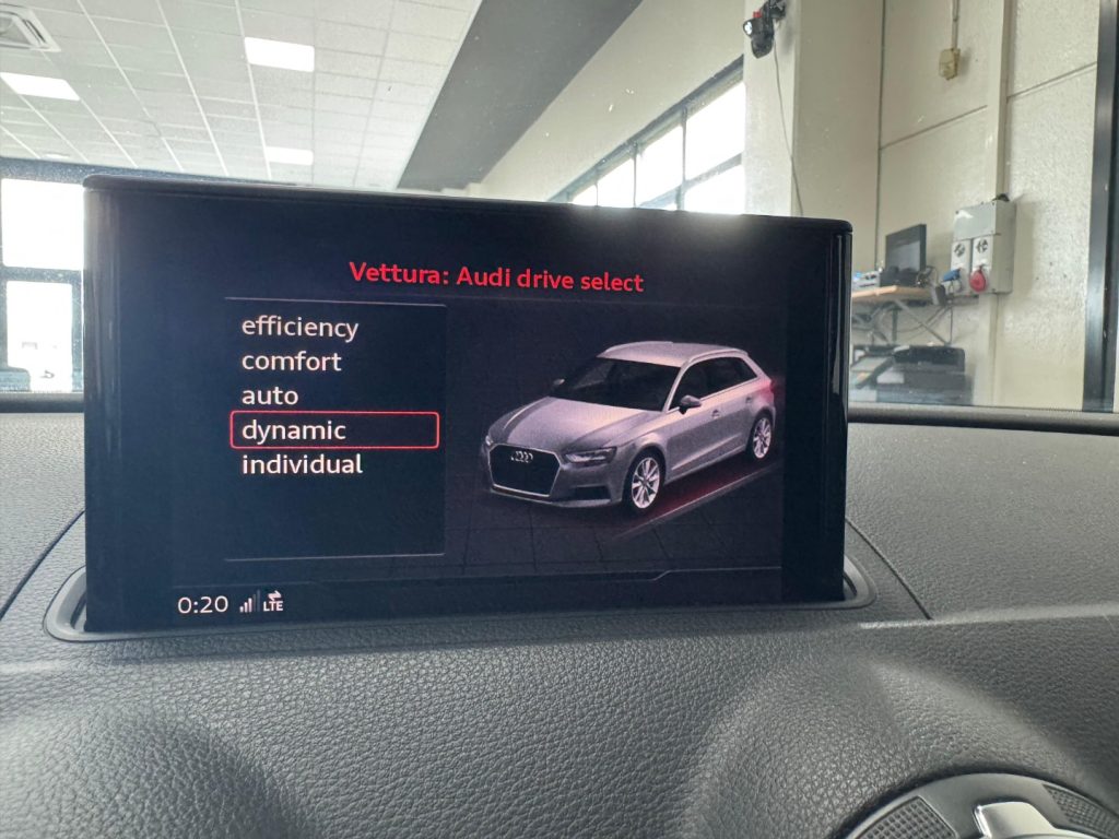 AUDI A3 SPB 1.6 TDI 116 CV S-Tronic Business - 11