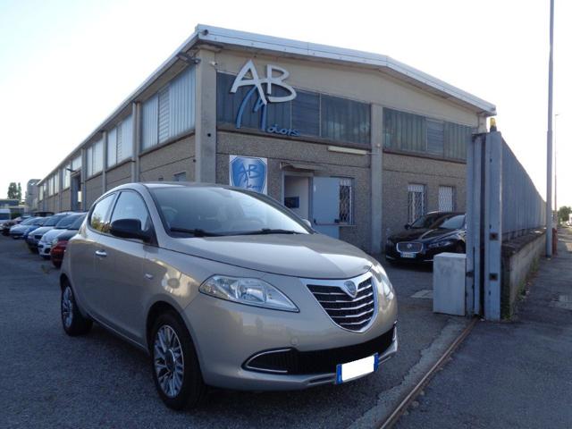 LANCIA Ypsilon Oro metallizzato
