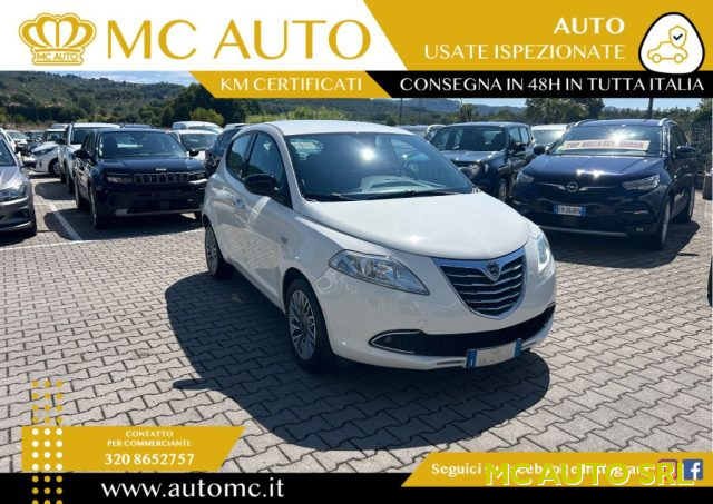LANCIA Ypsilon Bianco pastello