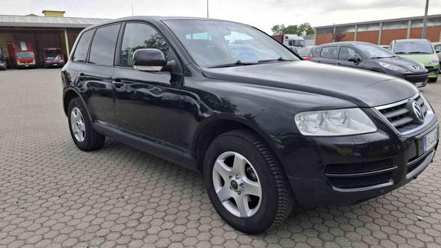 VOLKSWAGEN Touareg Nero metallizzato