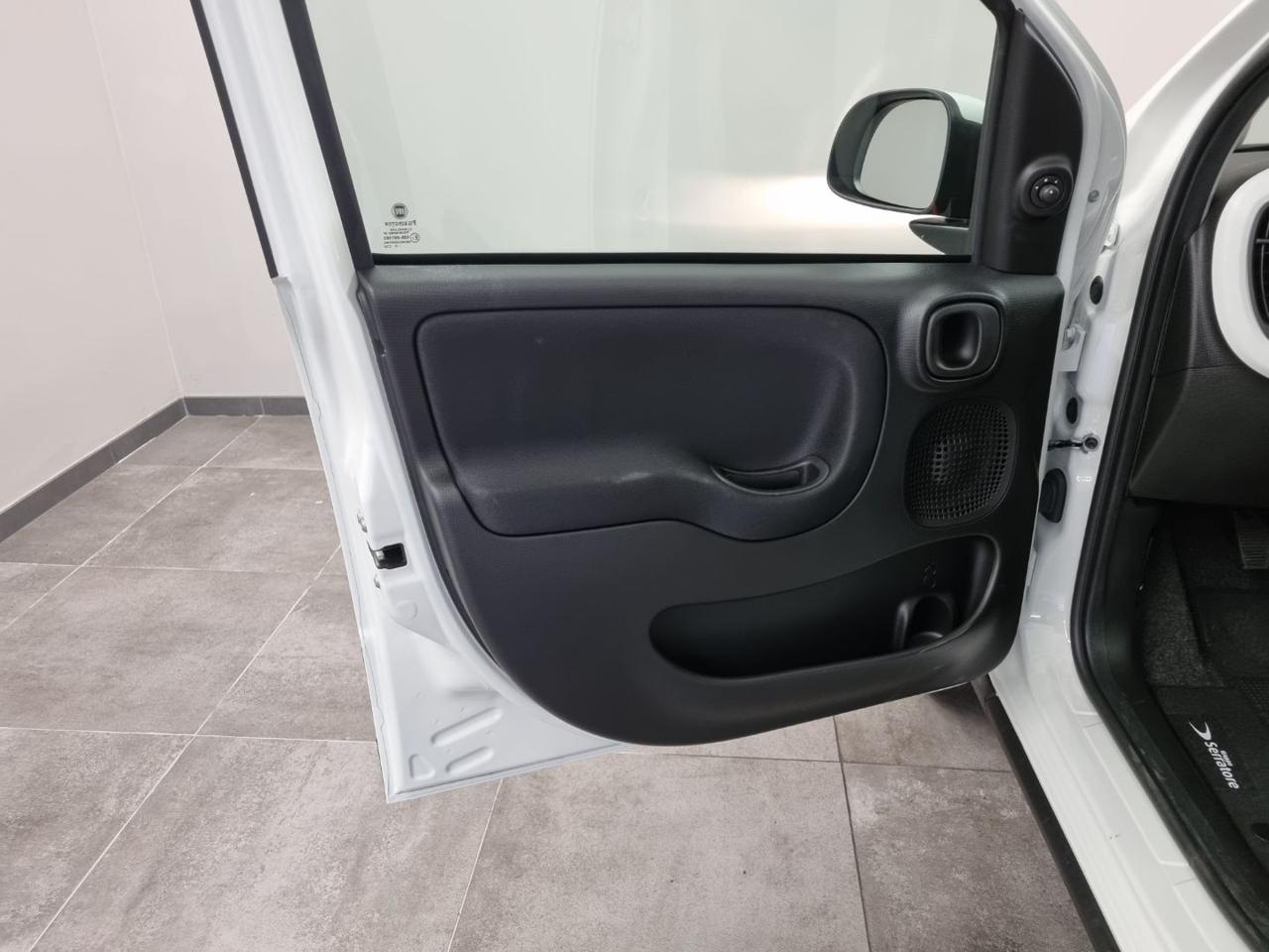 FIAT Panda 1.0 FireFly S&S Hybrid Pandina - 27