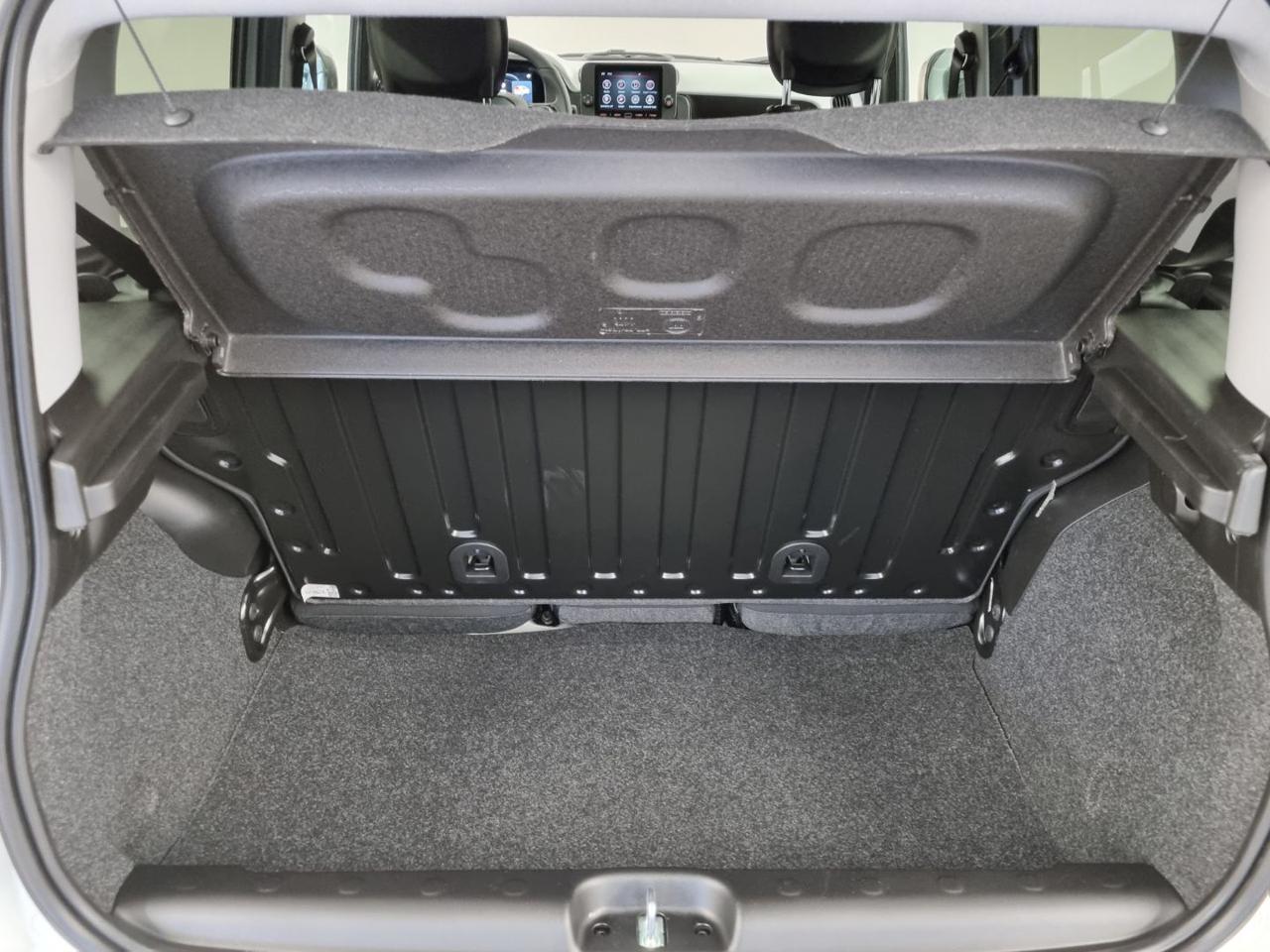 FIAT Panda 1.0 FireFly S&S Hybrid Pandina - 12