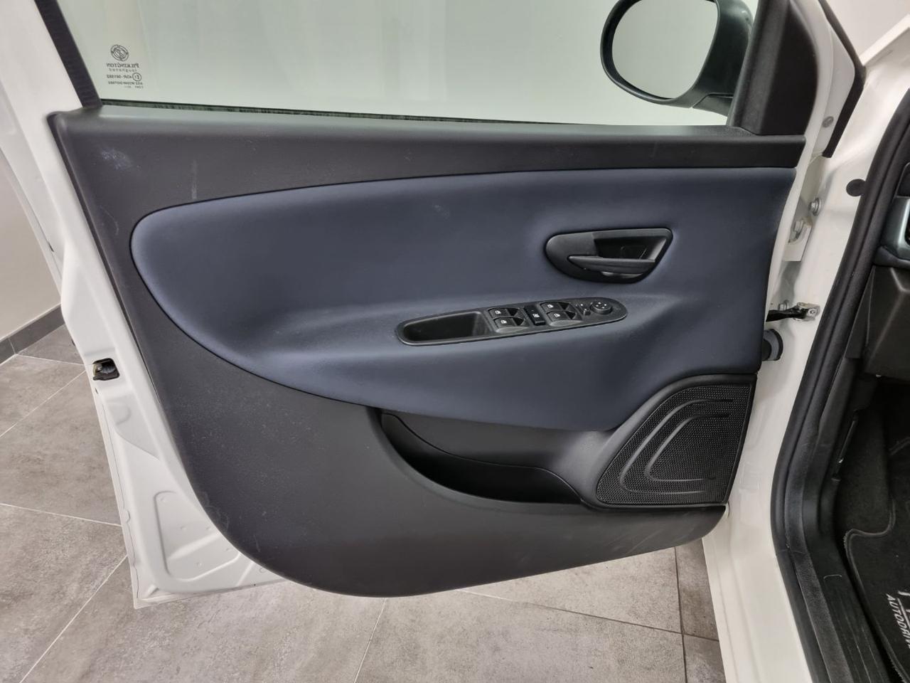 LANCIA Ypsilon 1.0 FireFly 5 porte S&S Hybrid Platino - 18