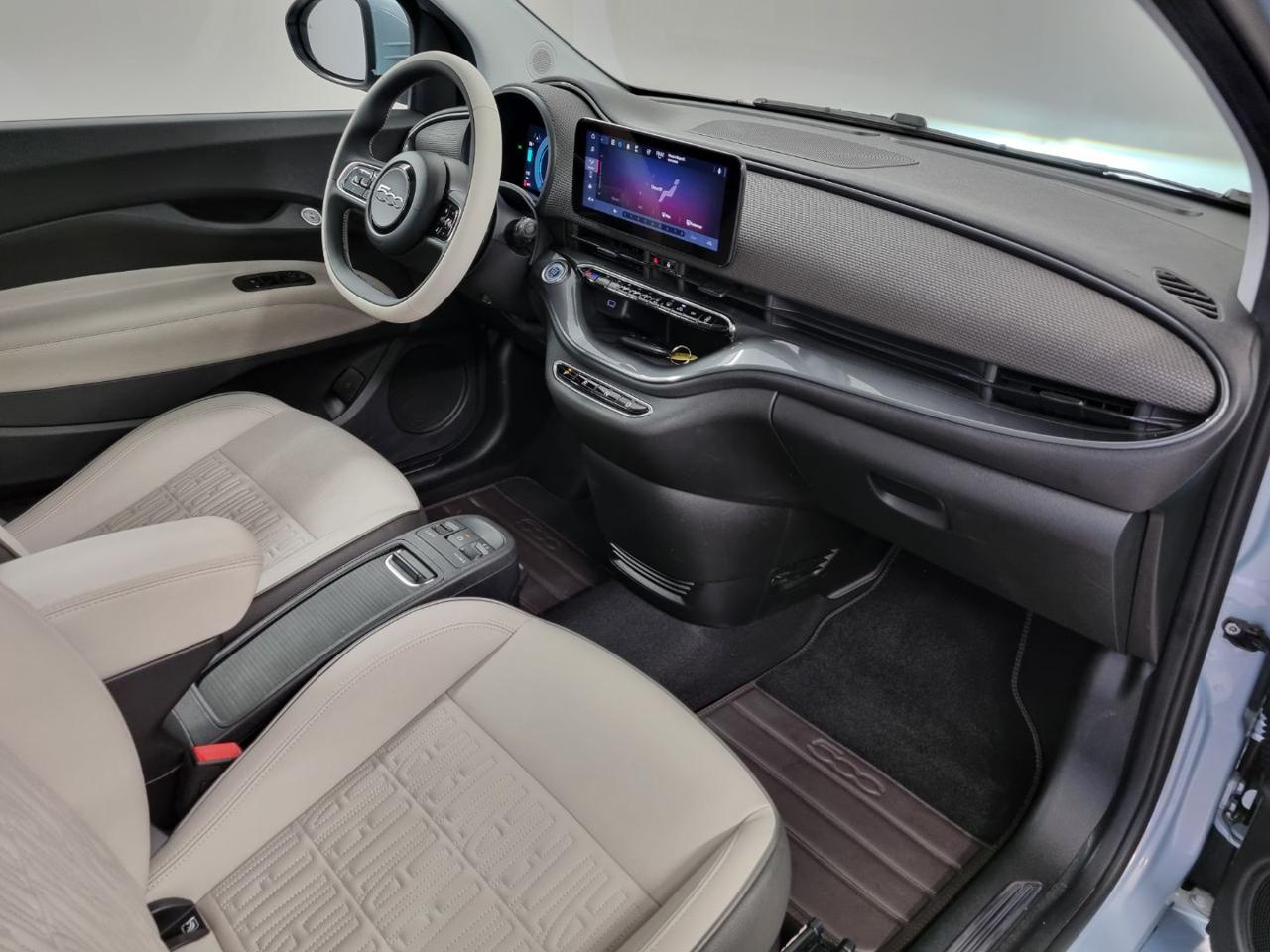 FIAT 500e 42 kWh La Prima - 20