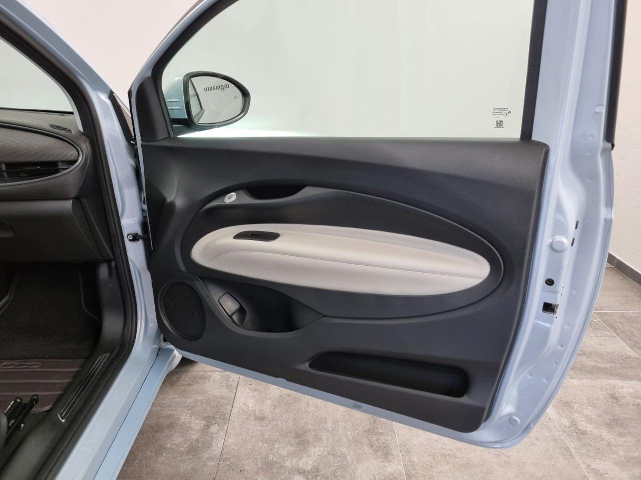 FIAT 500e 42 kWh La Prima - 18