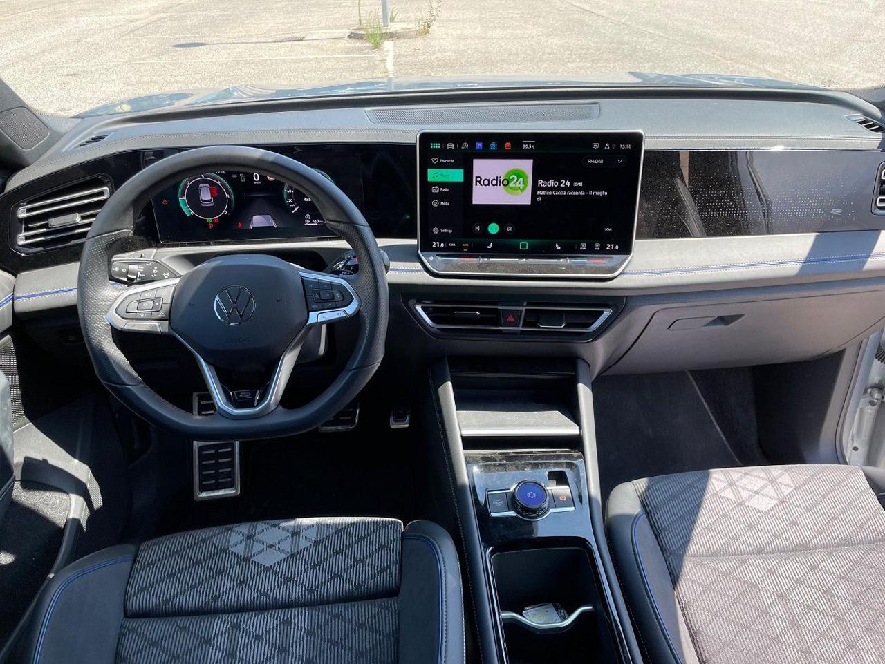 VOLKSWAGEN Tiguan 2.0 TDI 150 CV DSG R-Line SEMINUOVO - 7
