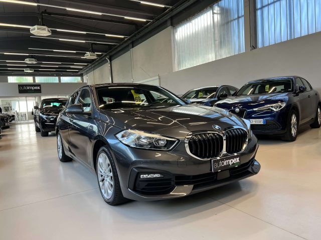 BMW 118 Grau metallisiert