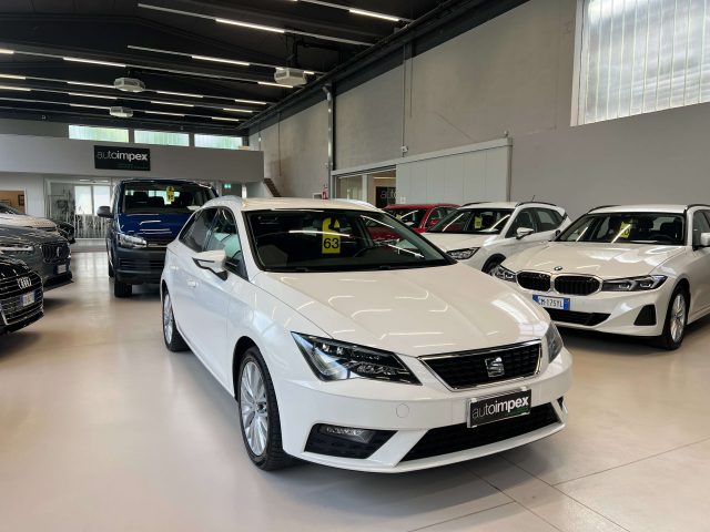 SEAT Leon Argento pastello
