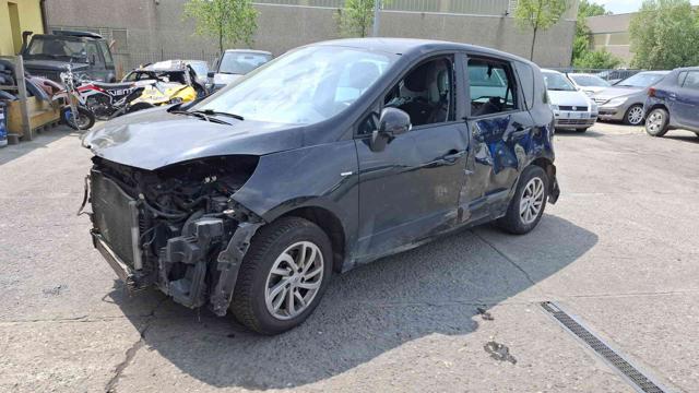 RENAULT Scenic Nero metallizzato