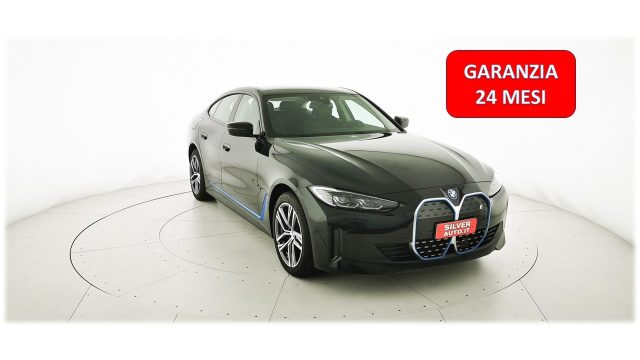 BMW i4 Nero metallizzato