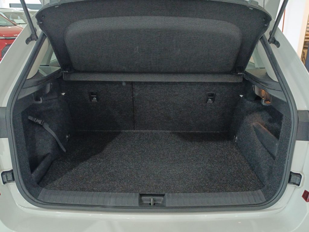 SKODA Kamiq 1.0 G-Tec Ambition - 12