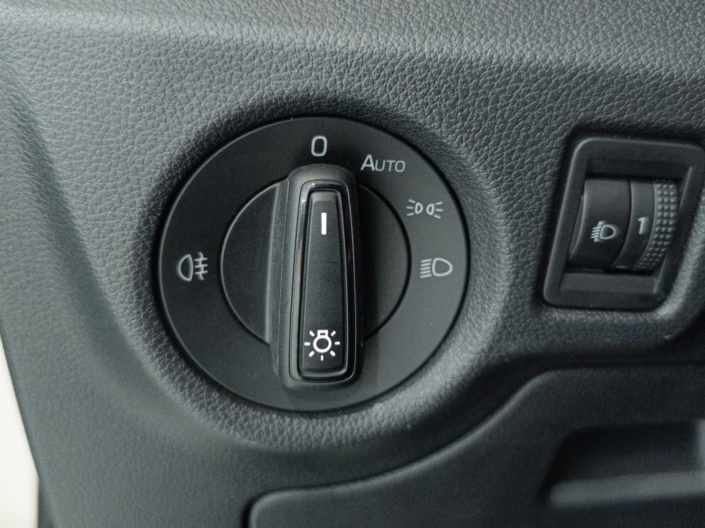 SKODA Kamiq 1.0 G-Tec Ambition - 18