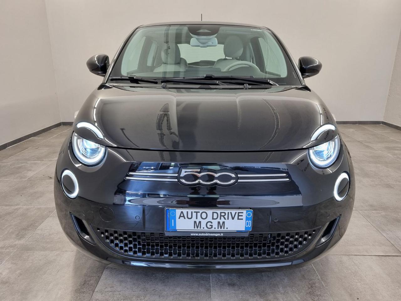 FIAT 500e 3+1 42 kWh La Prima - 4