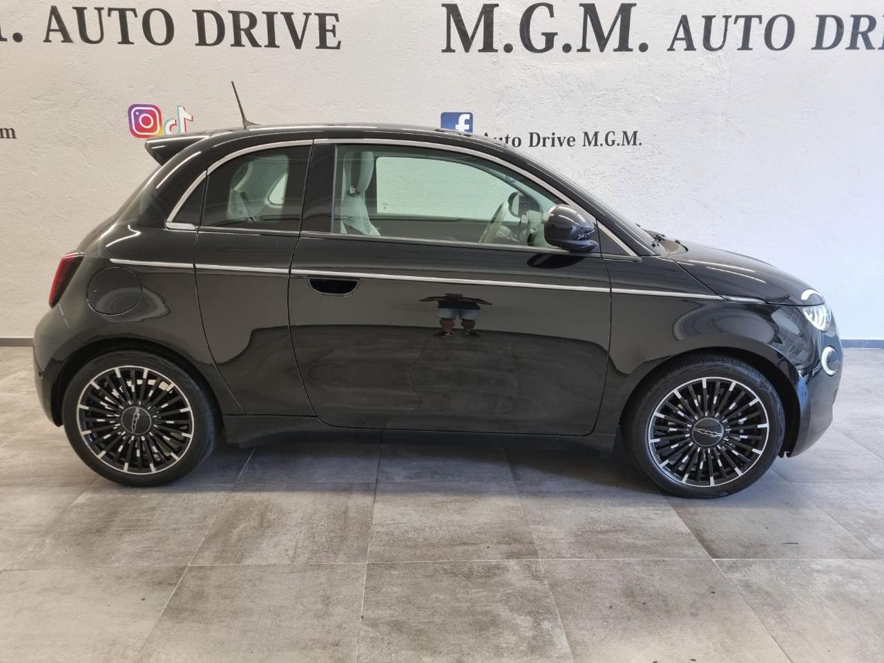 FIAT 500e 3+1 42 kWh La Prima - 18