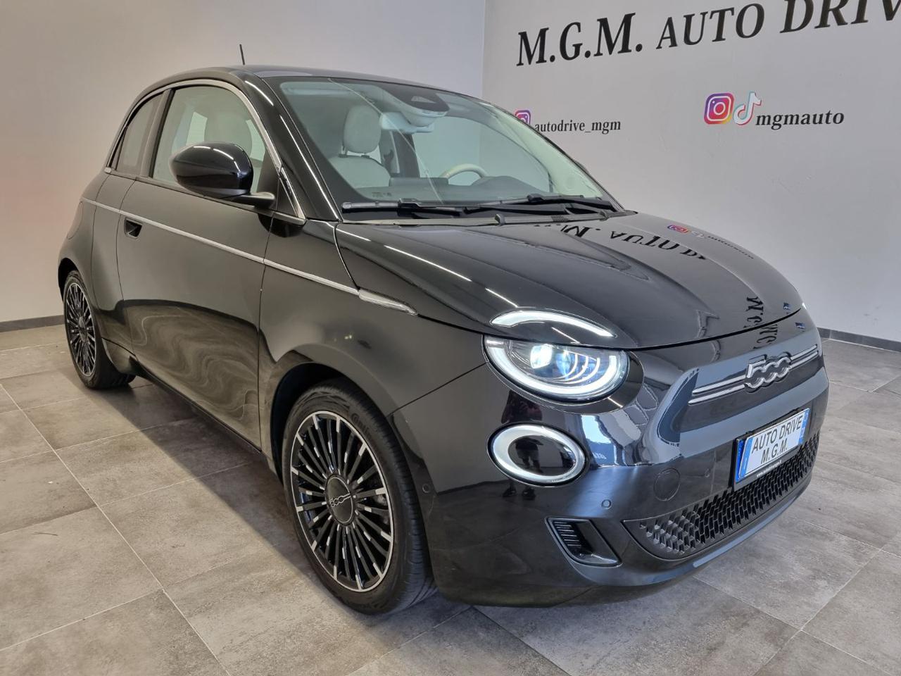 FIAT 500e 3+1 42 kWh La Prima - 16