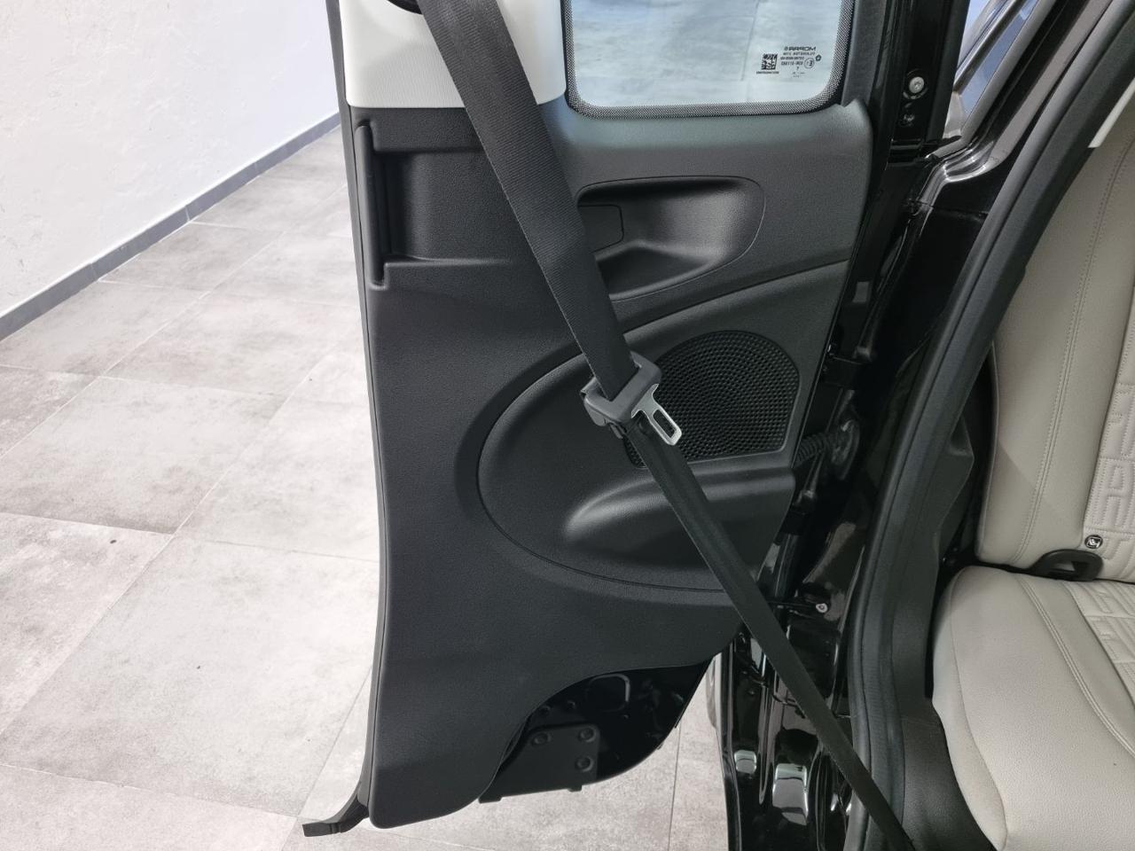 FIAT 500e 3+1 42 kWh La Prima - 29