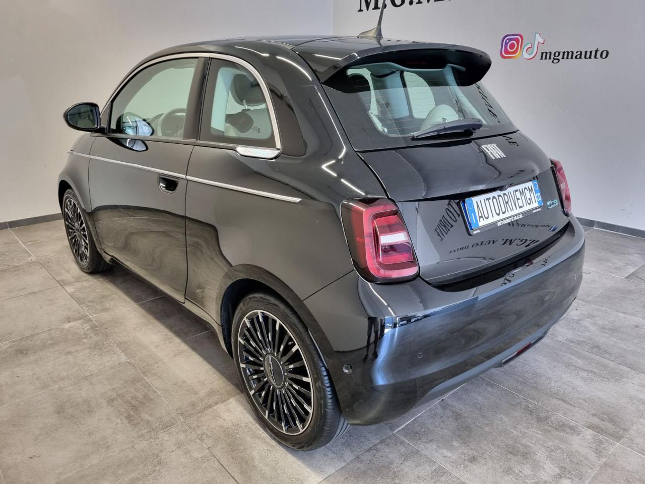 FIAT 500e 3+1 42 kWh La Prima - 21